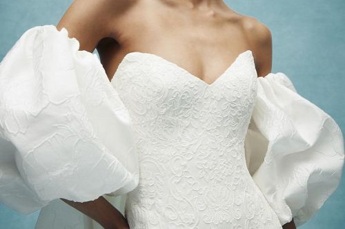 vogue.globo.com | A tendência do momento na moda bridal são as mangas bufantes